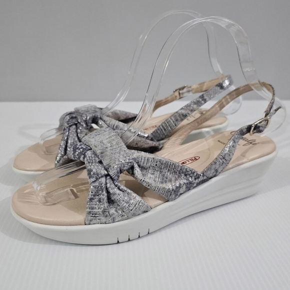 Amalfi Shoes - Amalfi By Rangoni Gioconda Wedge Sandal Ghiaccio Metallic Silver Suede Size 7.5